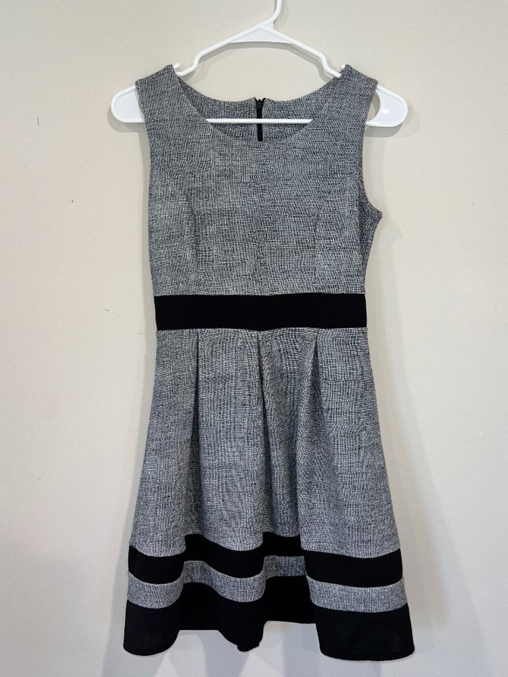 Formal dress perfect for many occasions!